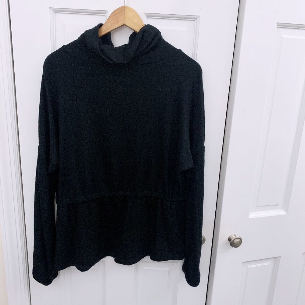 LNA Mockneck Sweater